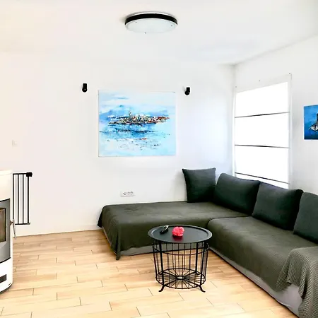 Casa vacanze Elena Rab Town
